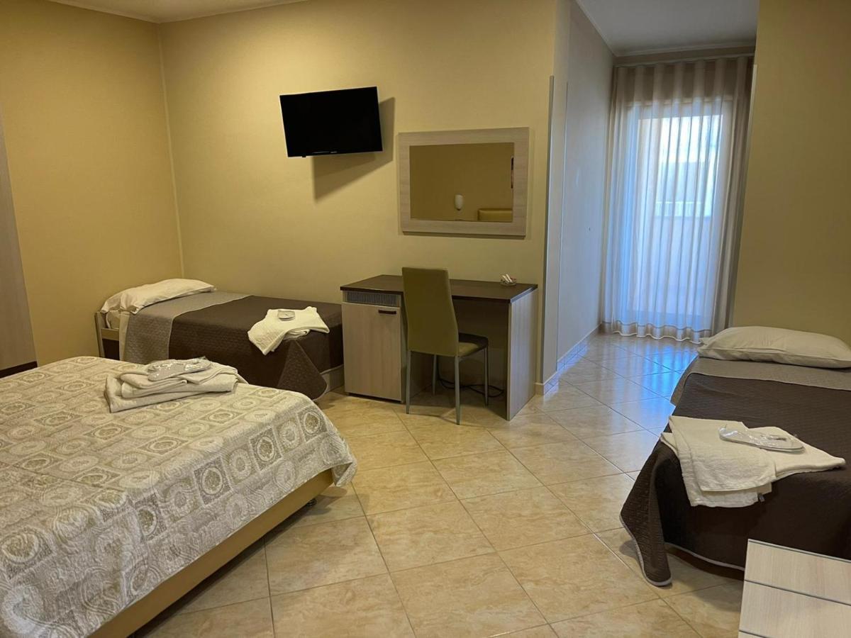 Hotel La Campagnola Capo Vaticano Esterno foto